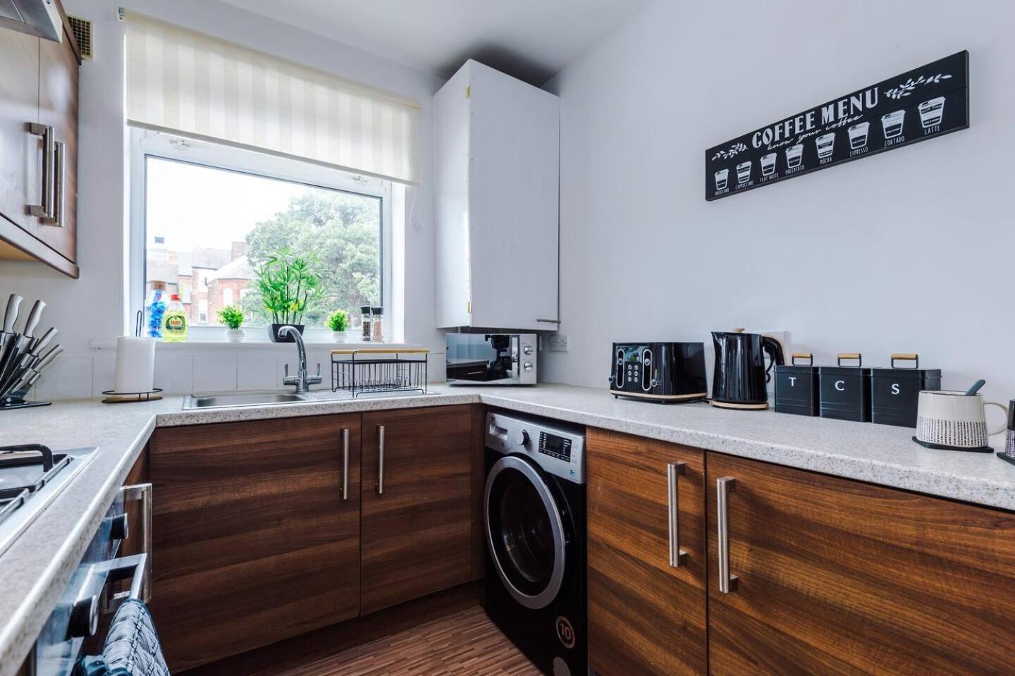 Cozy And Stylish 1 Bedroom Flat In *
