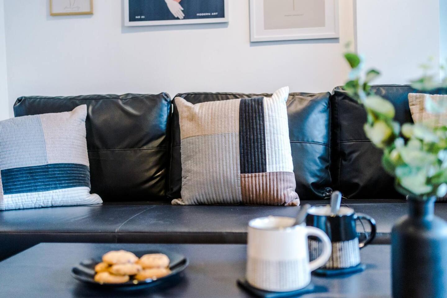 Cozy And Stylish 1 Bedroom Flat In Warrington
